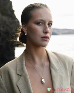 Icelandic Women: What Makes Them Perfect for Marriage?